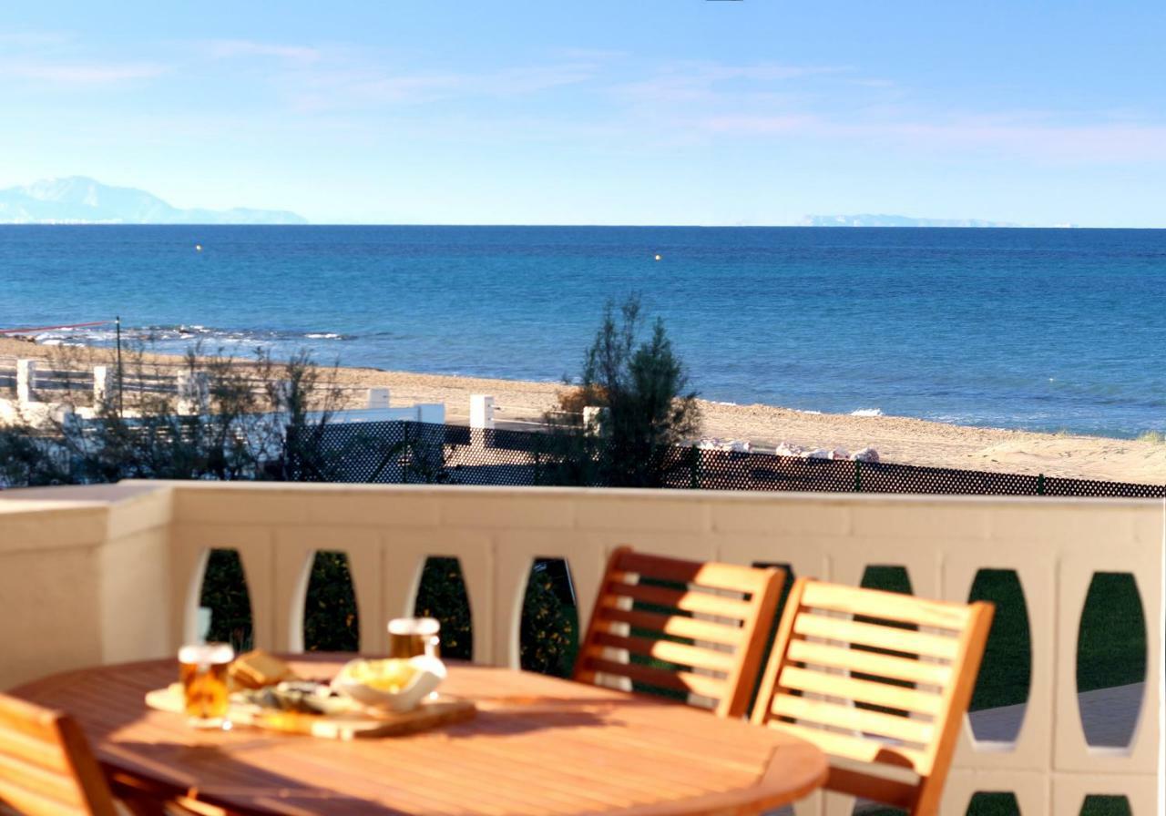 Apartamento de 2 dormitorios con terraza y vistas al mar - Planta primera
