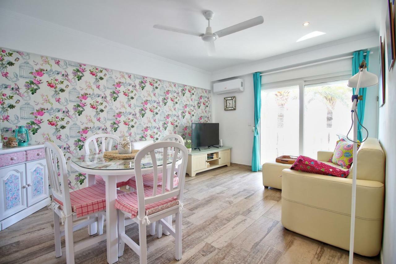 Apartamento de 2 dormitorios con terraza y vistas parciales al mar - Tercera planta