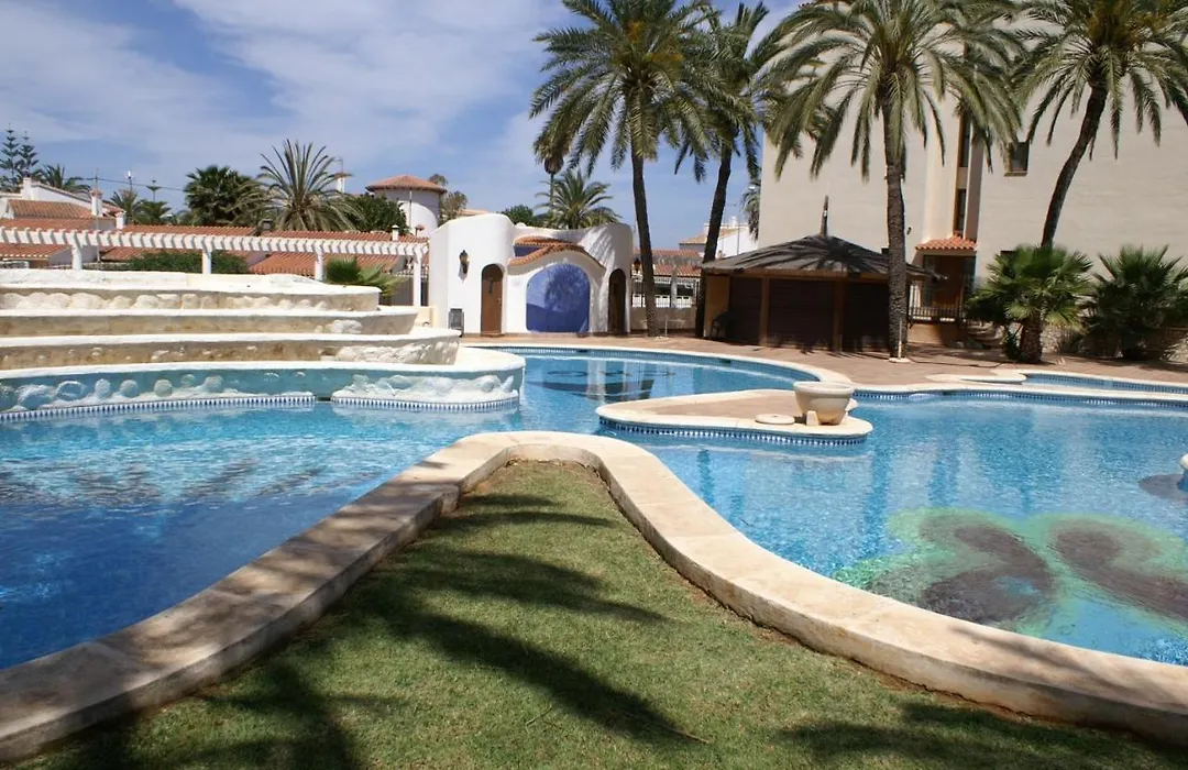 Estudio Sota-Piscina-1
