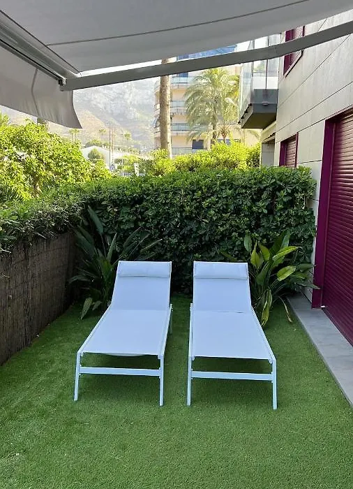 Denia, apartamento a estrenar con jardín privado, piscina y vistas al mar-1