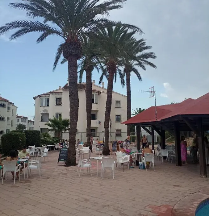 Alojamiento con Piscina y chiringuito Denia-1