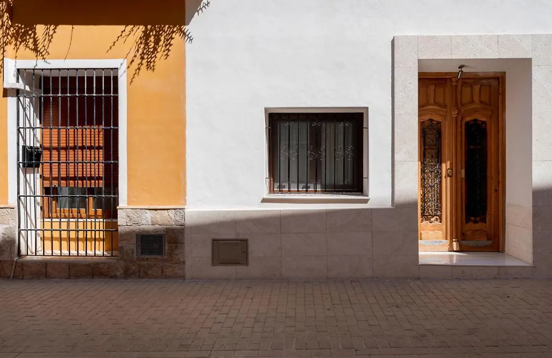 Estudio 2 PAX by costablancarent-1