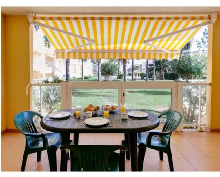 La Riviera-1