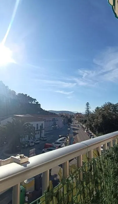 Gran apartamento cerca del mar y Castillo-1