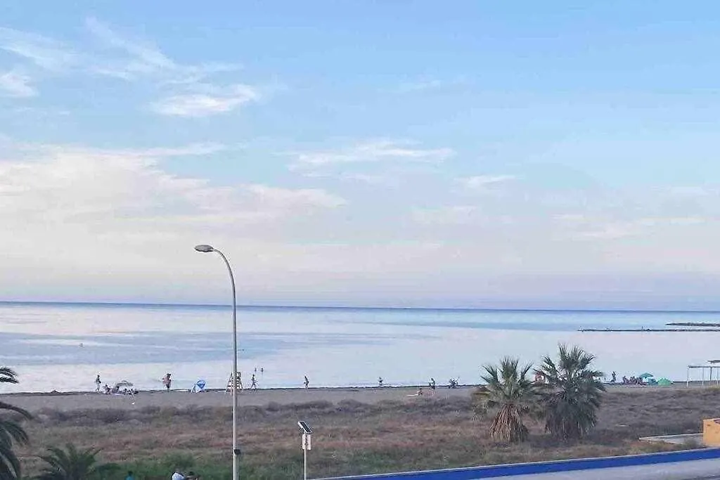 Vistas al mar a escasos 50 metros-1