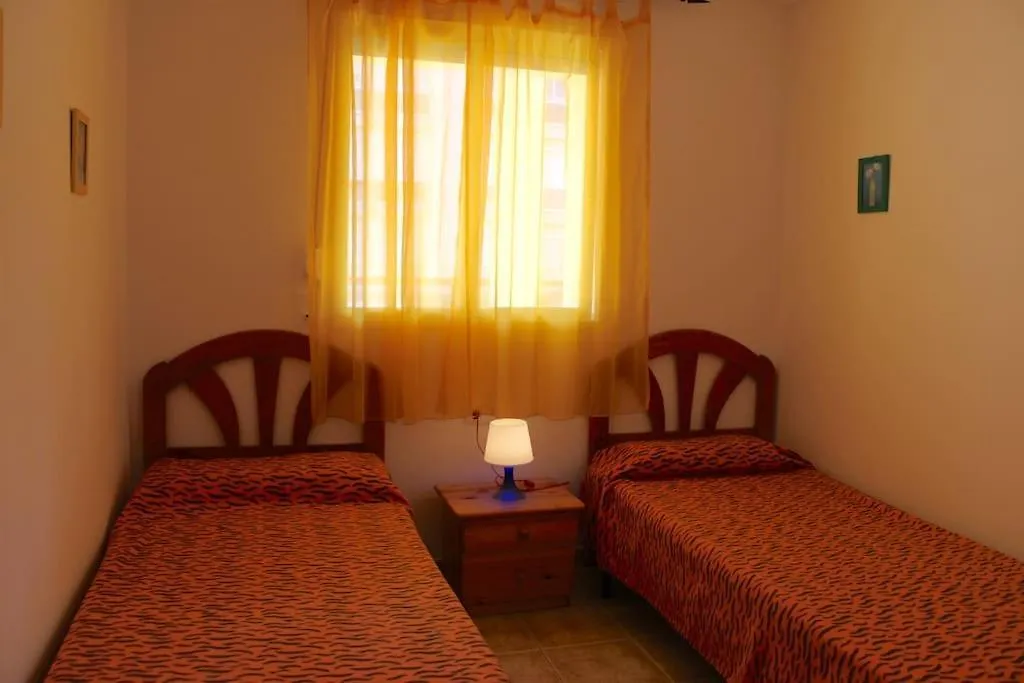 Apartamento Denia,piscina,padel,150 m de la playa-1