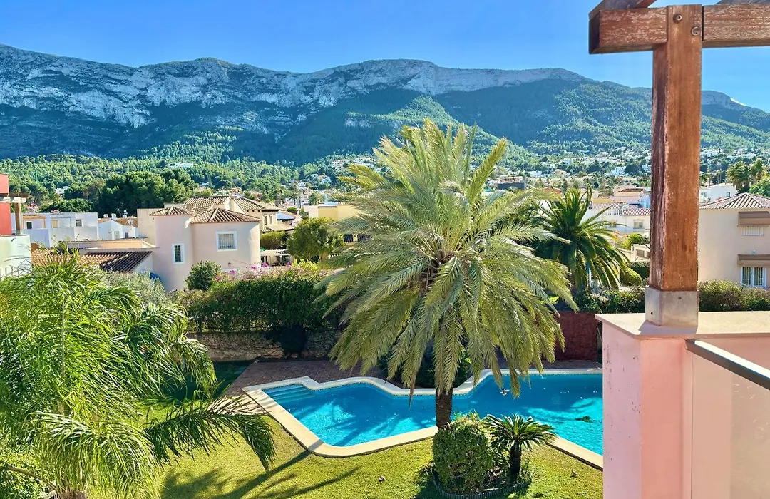 Hoteltype Penthouse 2 Beds, Parking, Wifi & Pool Stunning Views-1