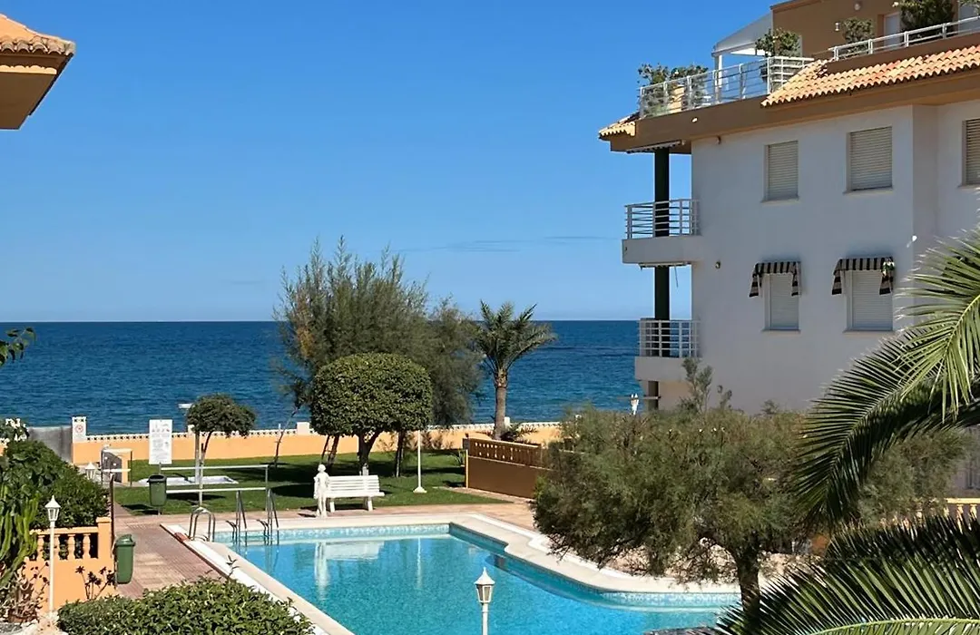 Apartamento frente al mar, Talima-1