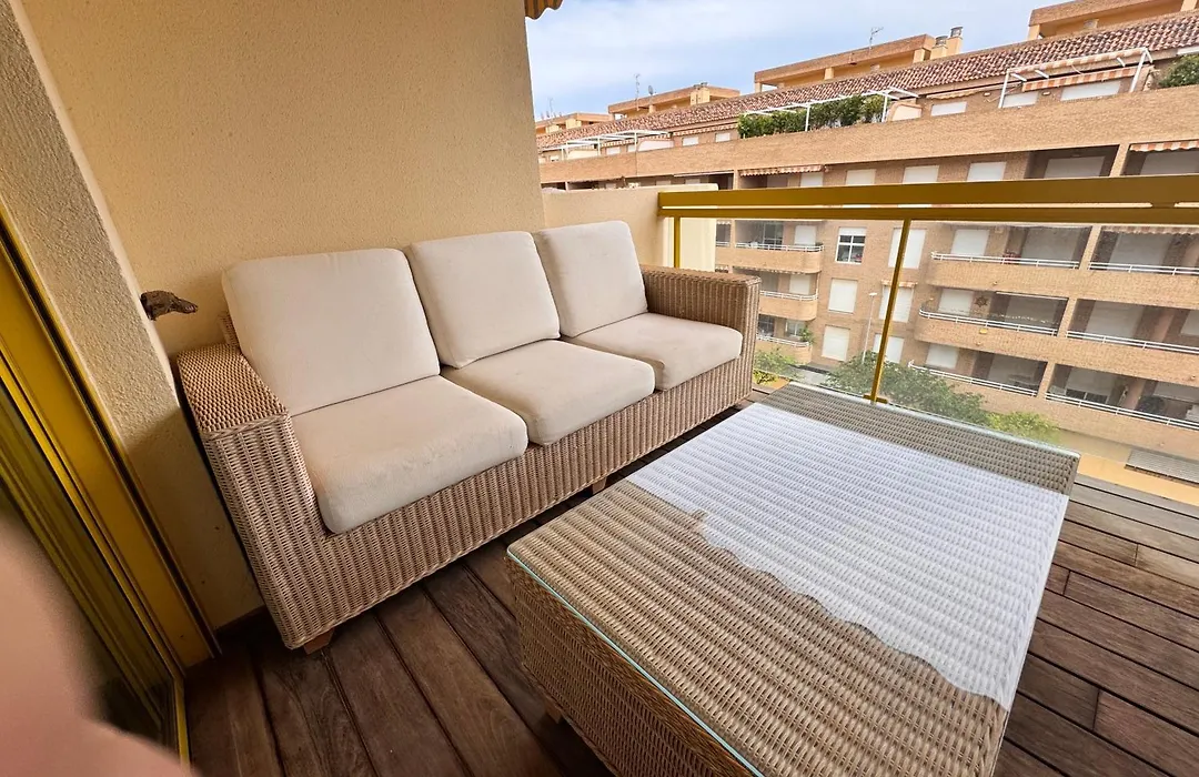Gran apartamento con piscina en Denia-1
