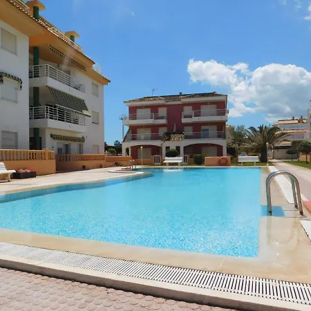 Alojamiento acogedor con terraza y jardín-3