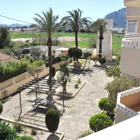 Apartamentos Las Rosas-2