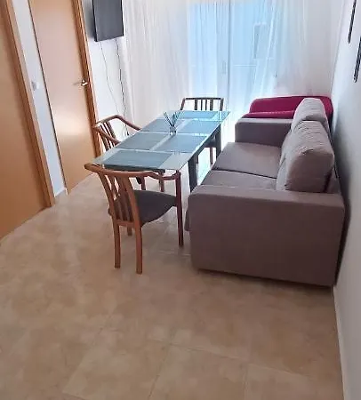 Apartamento con 3 dormitorios 3 minutos hasta la playa-2