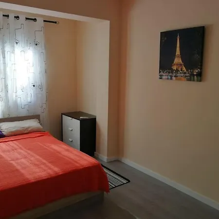 Beautiful apartment near port&castle-3