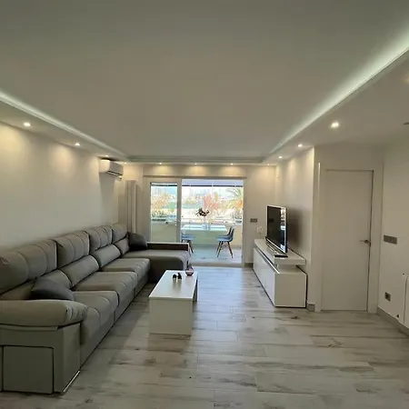 Luxury Apartarment In Marineta-2
