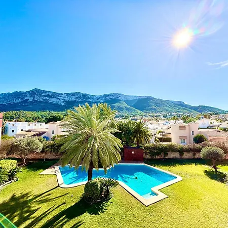 Hoteltype Penthouse 2 Beds, Parking, Wifi & Pool Stunning Views-2