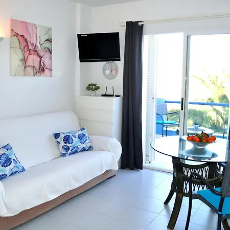 Cala Blanca Studio, By Bookindenia-2