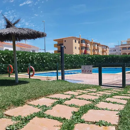 Acogedor Apartamento Con Terraza Y Vistas Al Jardin-3
