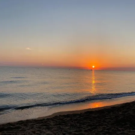 3 Minutes From The Beach With Swimming Pools, Slides, And A Bar-3