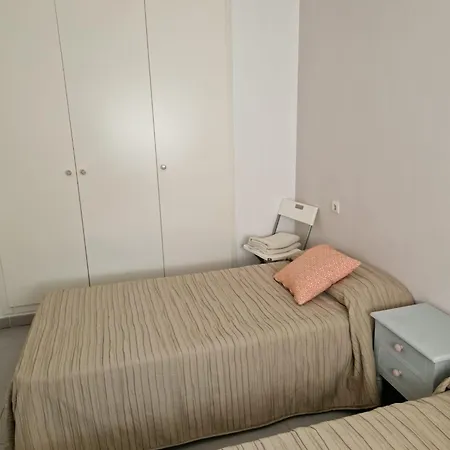 Apartamento primera linea junto al puerto-2