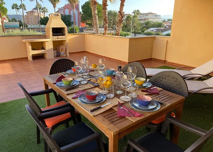Apartamento 1ªLínea-50m de playa-Reformado-BBQ privada-Vistas al mar-3 terrazas Dénia
