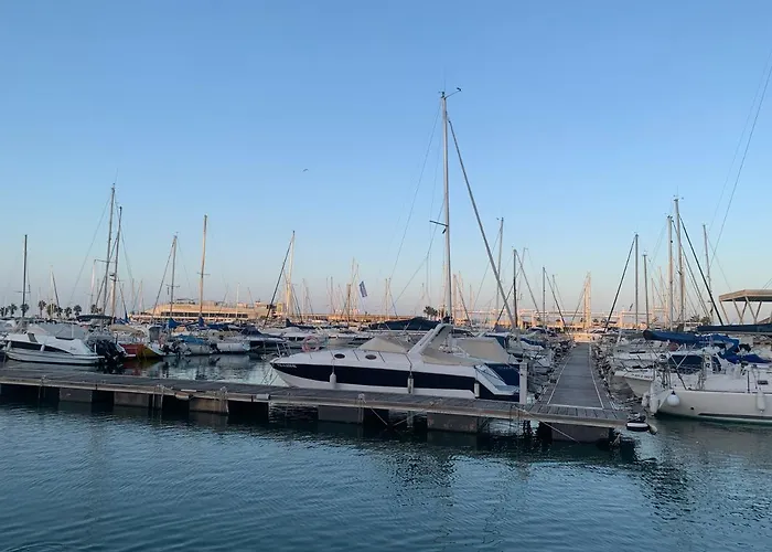 Apartamento Planta baja con porche y piscina, cerca del mar Dénia