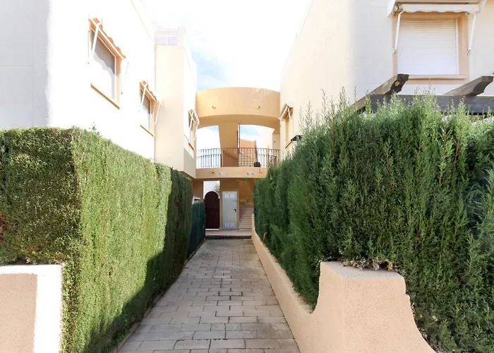 Apartamento Els Molins con terraza de 25 metros a un paso del mar Les Marines Denia by costablancarent