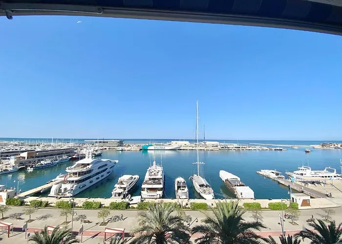 Apartamento centro de Dénia 1ra linea, vistas puerto y mar