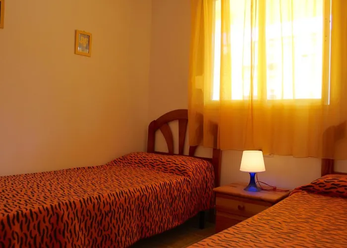 Apartamento Denia,piscina,padel,150 m de la playa
