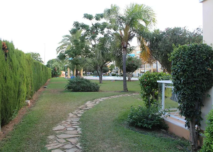 Denia Palm Garden Apartment Pool & Parking