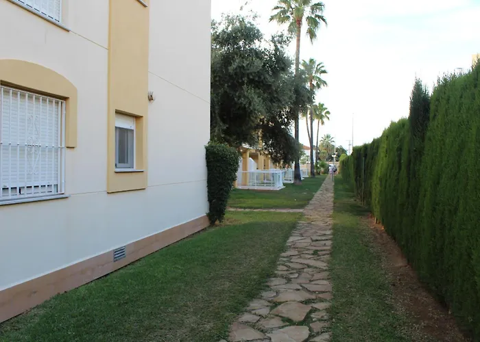 Denia Palm Garden Apartment Pool & Parking