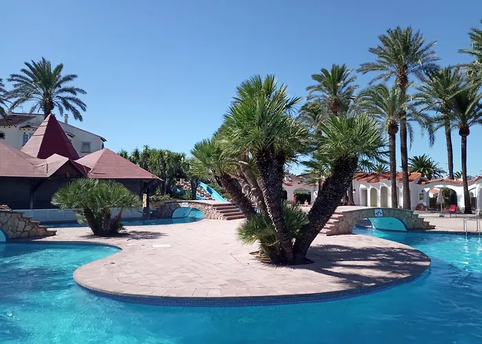 Alojamiento con Piscina y chiringuito Dénia