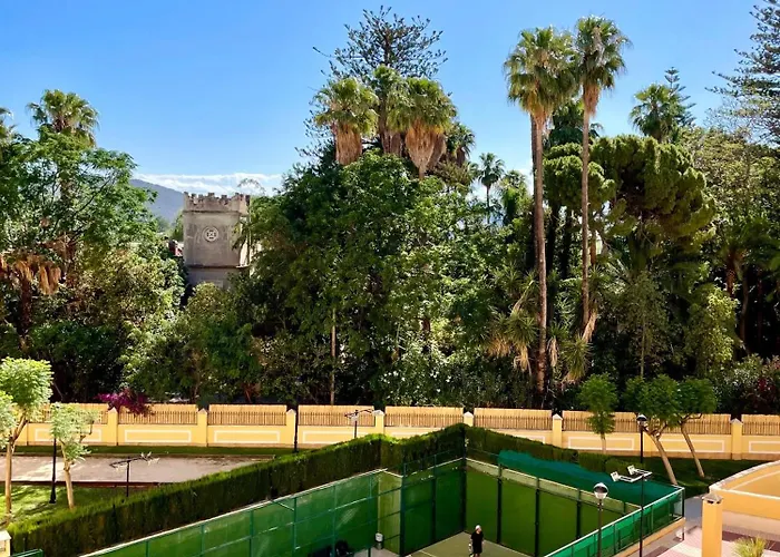 Bonito apartamento en Denia con piscina y vistas