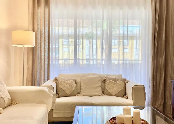 Bonito apartamento en Denia con piscina y vistas
