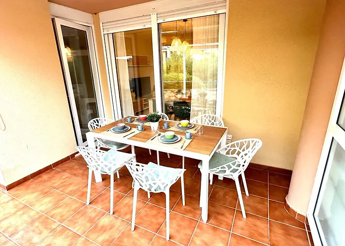 Apartamento 1ªLínea-50m de playa-Reformado-BBQ privada-Vistas al mar-3 terrazas Dénia