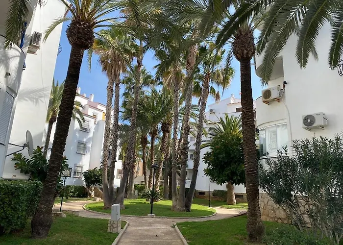 3 Minutes From The Beach With Swimming Pools, Slides, And A Bar Dénia