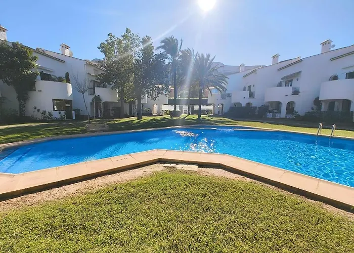 Homey Ground Floor Flat In Dénia