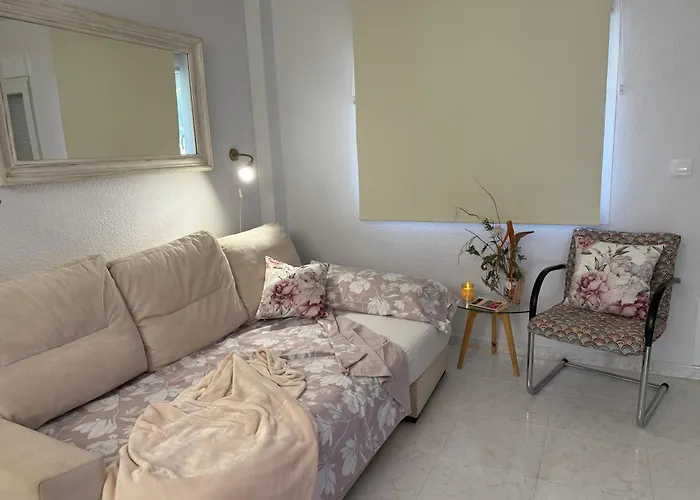 Apartamento Planta baja con porche y piscina, cerca del mar Dénia