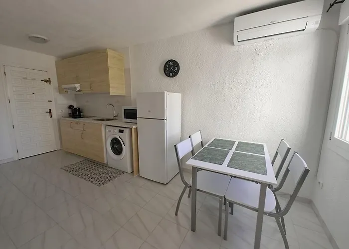 Homey Ground Floor Flat In Dénia