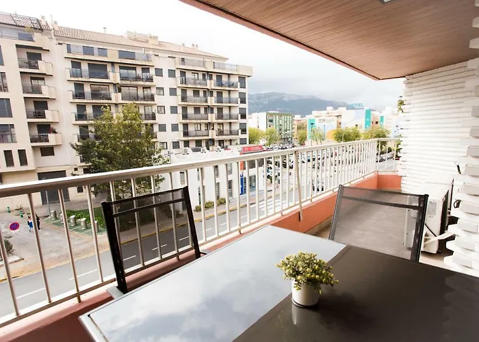 Enviable Location At Port Denia - Walk To Marineta Casiana Beach