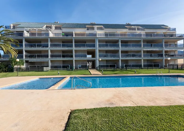 Brisas B2, 2 dormitorios, playa a 50m, by BookinDénia