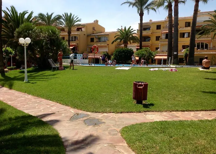 Urbanizacion primera línea de playa Dénia